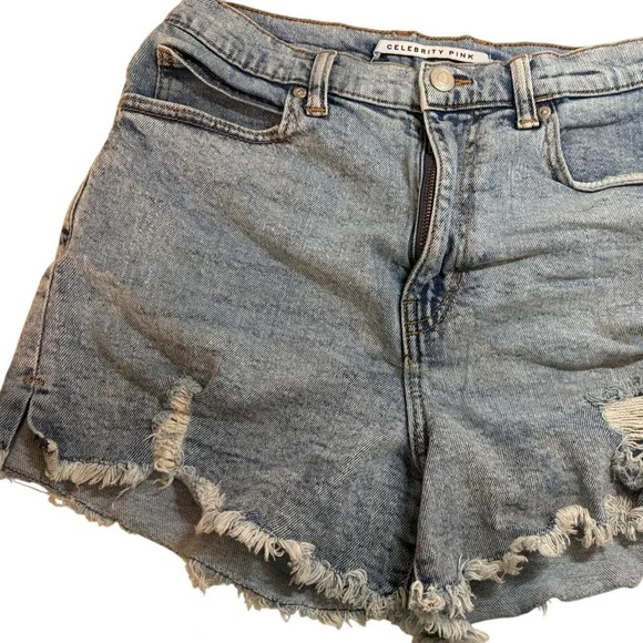 Denim Shorts Distressed Frayed Raw Hem Size 7/28 Edgy Streetwear Indie Boho Y2K - Picture 1 of 4